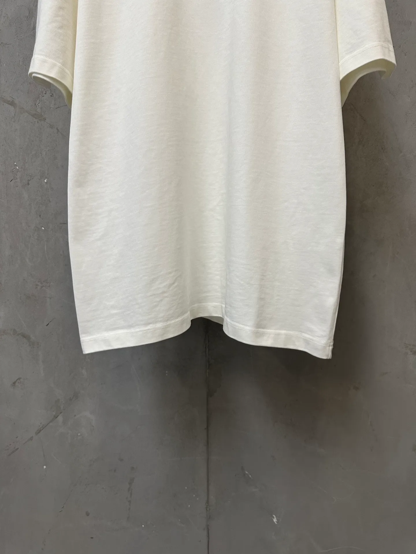 140- New Arrival g Alexander wang ss 26 logo T : 2*2 g Color Change Same Style Color: Black White Size: XS S M L XL